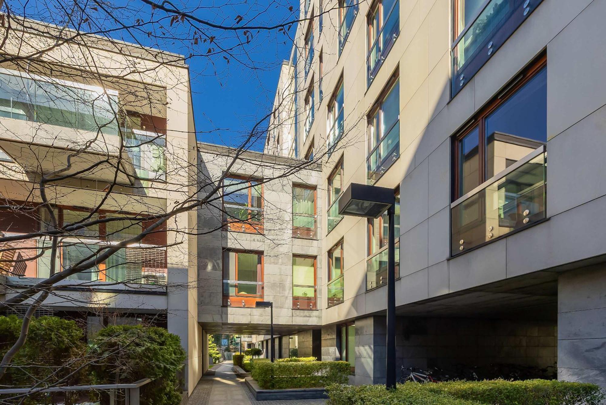 Apartament Leszczynska American Retro With Balcony Warsaw's Powisle By Renters *